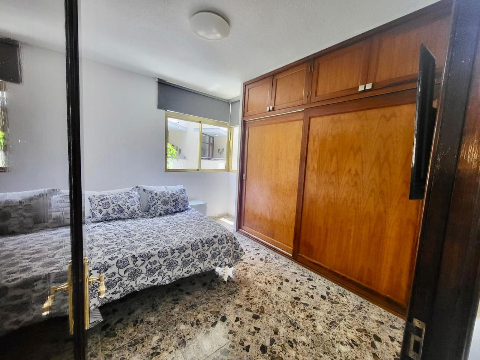 Affordable Holiday Accommodation For Large Families And Groups At Las Canteras Beach With 3 Bedrooms And Free Parking Лас-Пальмас-де-Гран-Канария Экстерьер фото